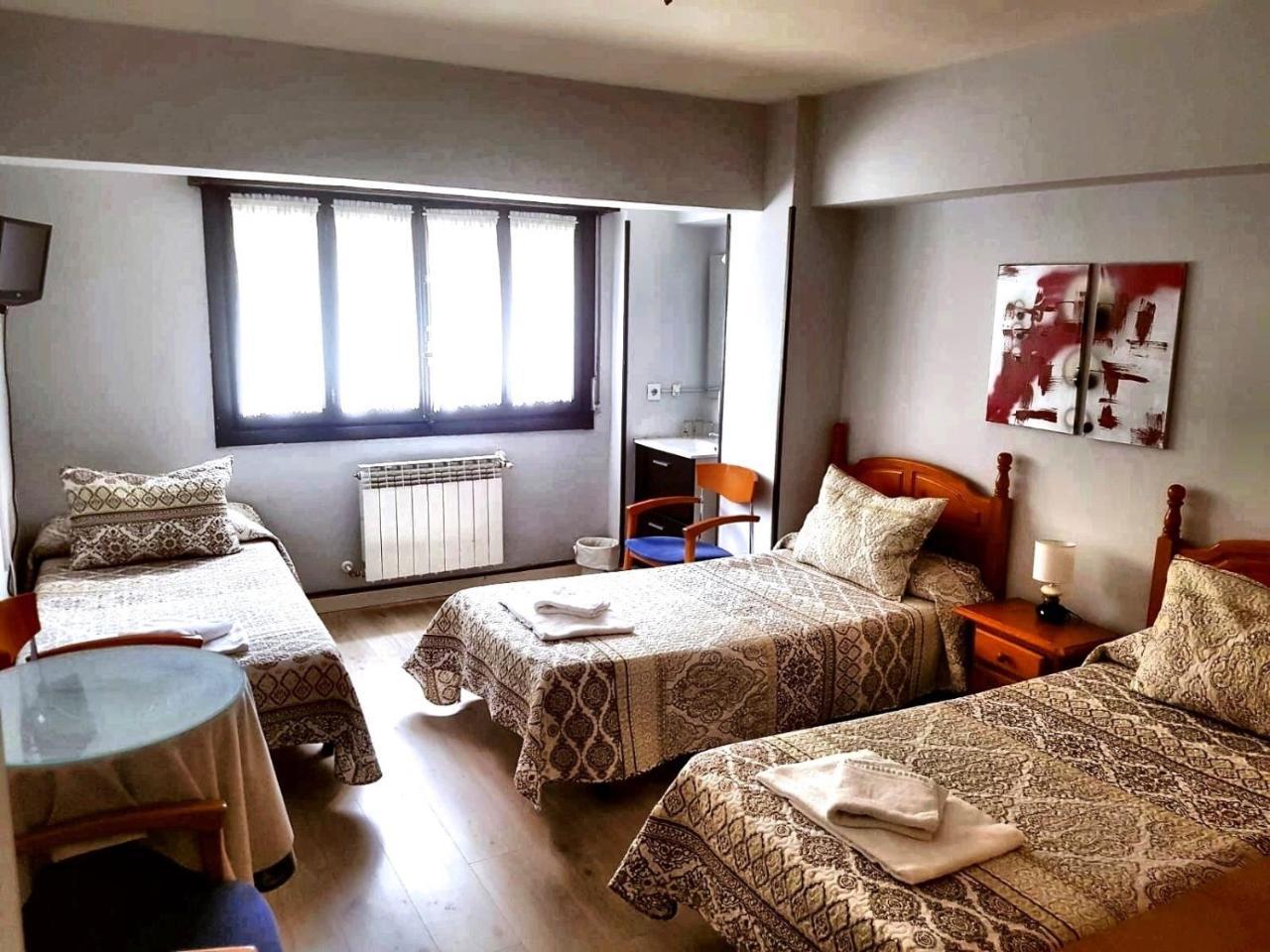 Hostal El Pesquero Бургос Экстерьер фото