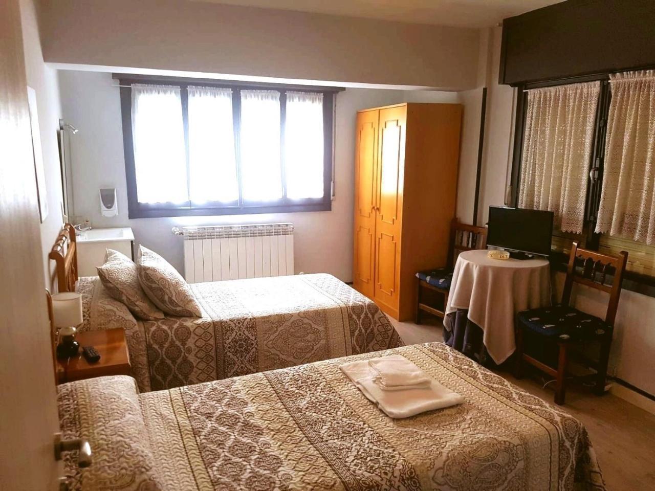 Hostal El Pesquero Бургос Экстерьер фото